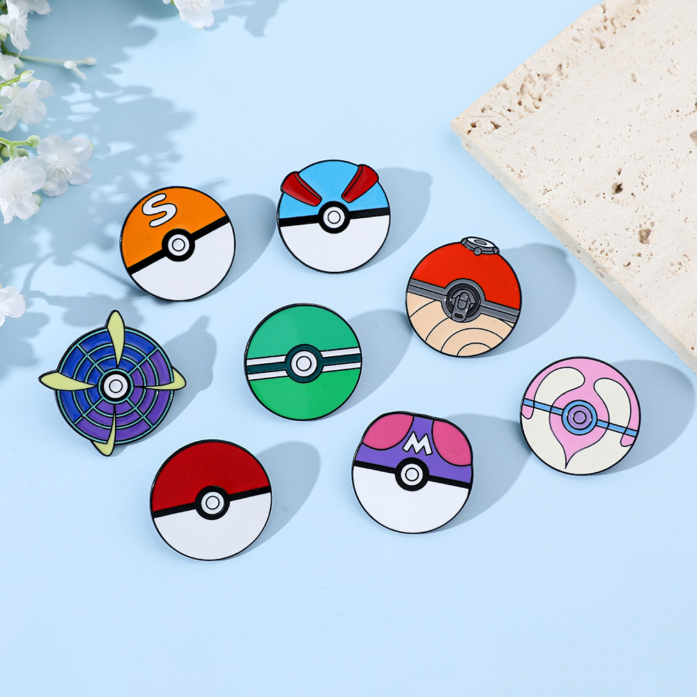 Anime Ball Cartoon Enamel Pins - огляд і ціна Pokeball Cosplay Prop